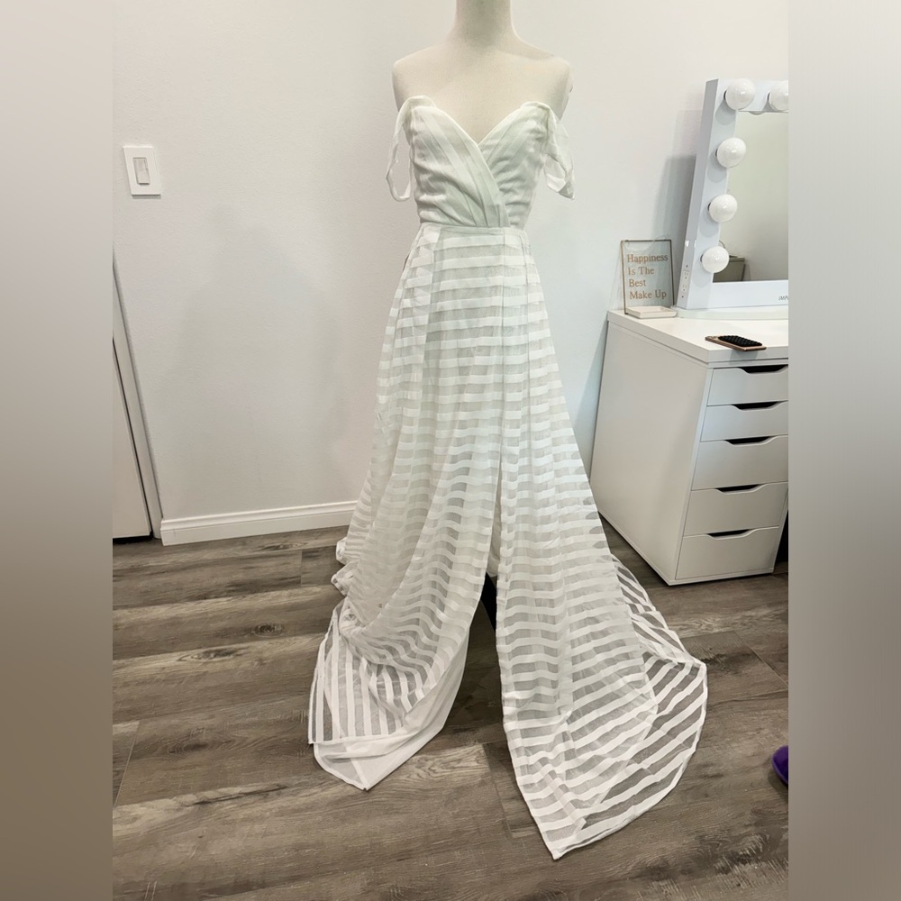 Alamour the Label White Sandy Gown Size S - Picture 5 of 12